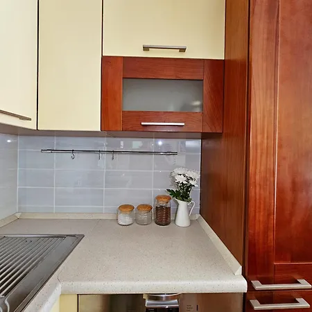 דירה Mirna, 2-bedroom Apartment, Overlooking The