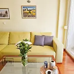 Mirna, 2-bedroom Apartment, Overlooking The 아파트 *