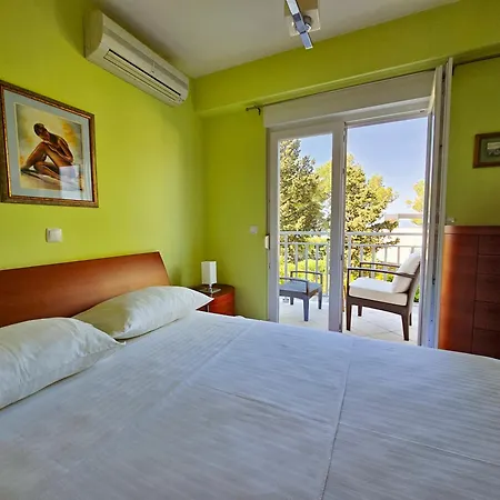 Mirna, 2-bedroom Apartment, Overlooking The アパート