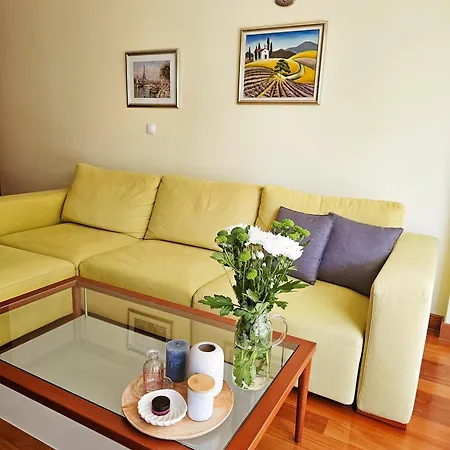 Mirna, 2-bedroom Apartment, Overlooking The Apartman Makarska