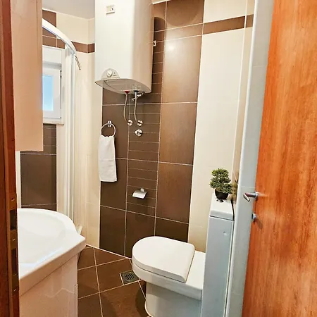 Appartement Mirna, 2-bedroom Apartment, Overlooking The Makarska
