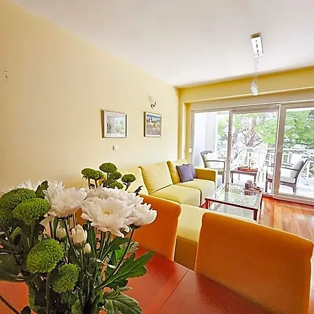 Apartment Mirna, 2-bedroom Apartment, Overlooking The Makarska