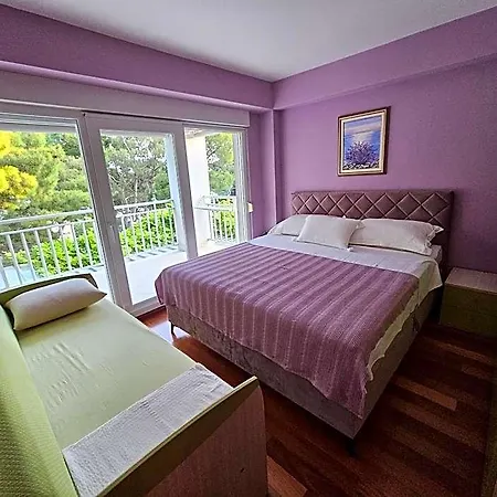 Mirna, 2-bedroom Apartment, Overlooking The * Makarska