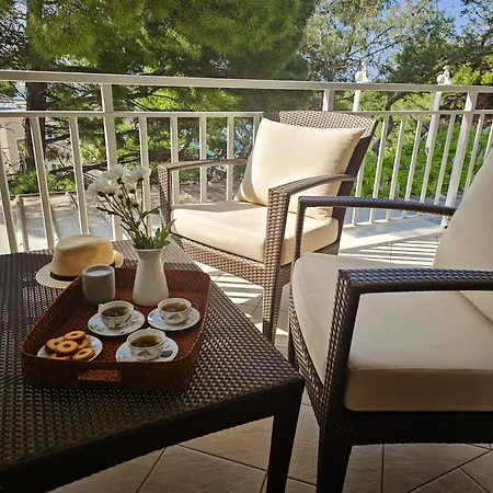 Mirna, 2-bedroom Apartment, Overlooking The Apartman